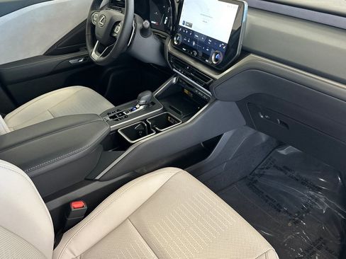 New 2026 Lexus TX 350 AWD image 25