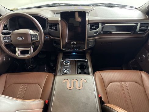 Used 2024 Ford Expedition King Ranch image 14