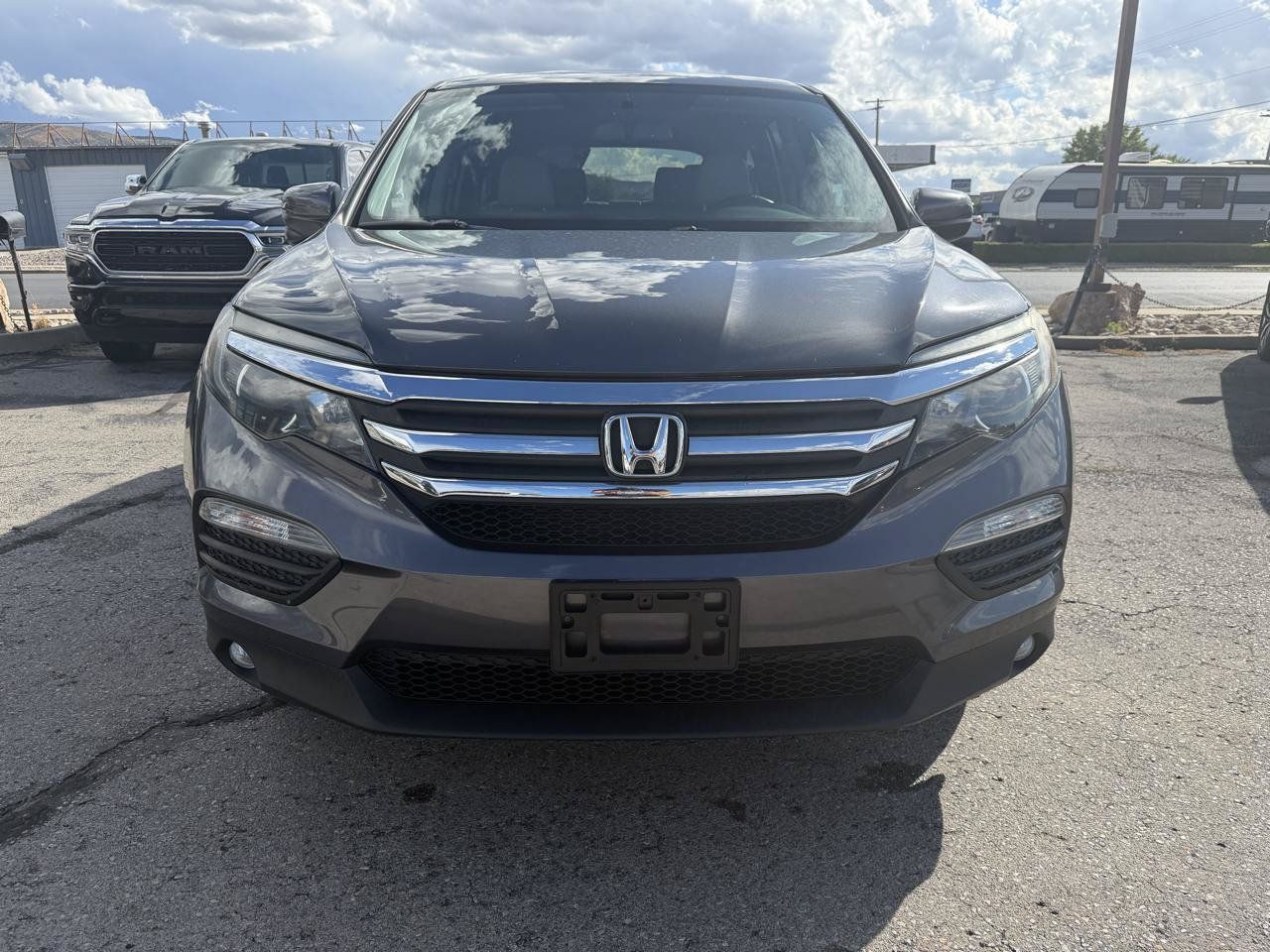 Used 2017 Honda Pilot EX-L image 2