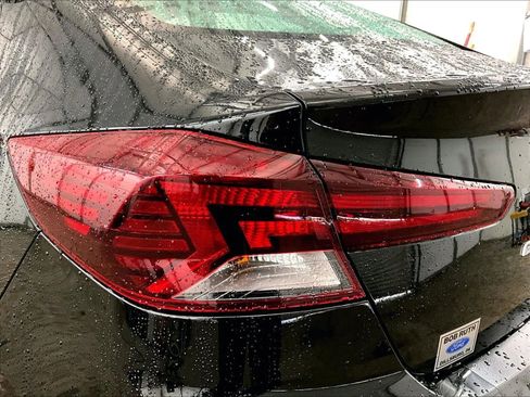 Used 2020 Hyundai Elantra Value Edition image 28