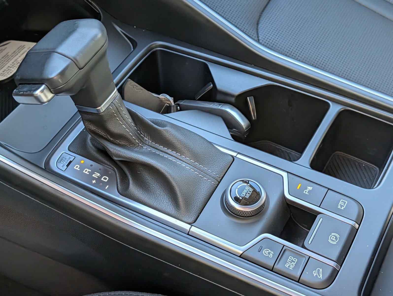 Used 2026 Kia Sorento S w/ S Panoramic Sunroof Package FWD image 16