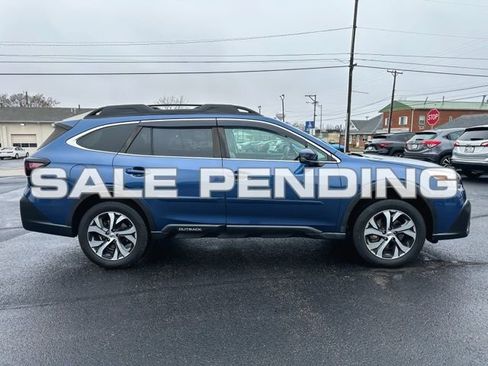 Used 2022 Subaru Outback Limited image 8