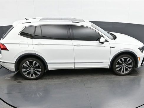 Used 2020 Volkswagen Tiguan SEL Premium R-Line image 20