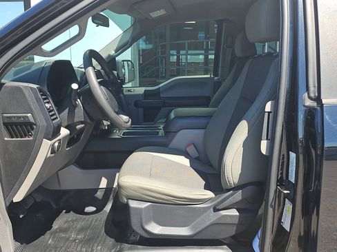 Used 2016 Ford F150 XL w/ Equipment Group 101A Mid RWD image 11