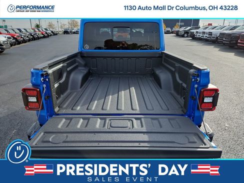 New 2026 Jeep Gladiator Sport image 7