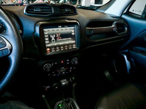 Used 2022 Jeep Renegade Limited w/ Sun, Sound & Wheels Group image 32