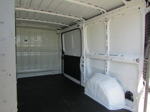 Used 2023 RAM ProMaster 2500 FWD image 23