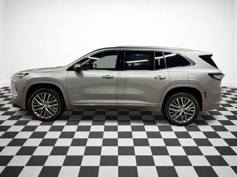 New 2026 Buick Enclave Avenir image 5