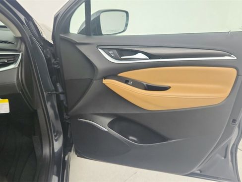 Used 2019 Buick Enclave Essence image 34