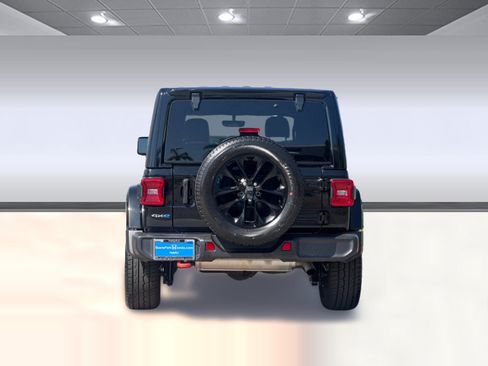 Used 2023 Jeep Wrangler Unlimited Sahara AWD/4WD image 9