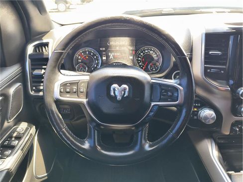 Used 2019 RAM 1500 Laramie AWD/4WD image 7