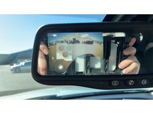 Certified 2011 Chevrolet Equinox LT w/ Driver Convenience Package image 19