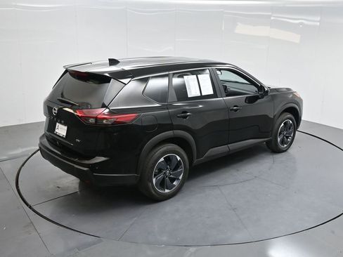 Used 2024 Nissan Rogue SV image 50
