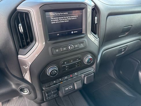 Used 2023 Chevrolet Silverado 1500 Custom image 18