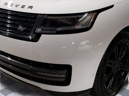 New 2026 Land Rover Range Rover SE AWD/4WD image 10