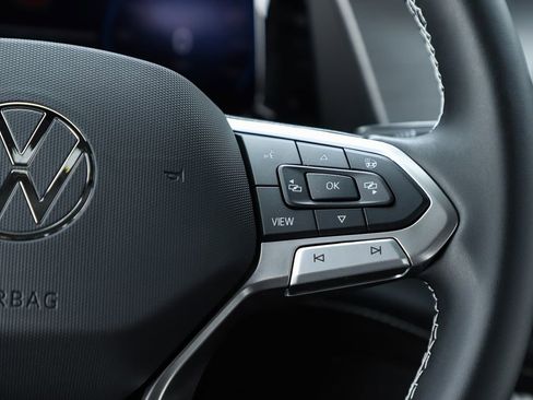 New 2026 Volkswagen Atlas Cross Sport SE image 22