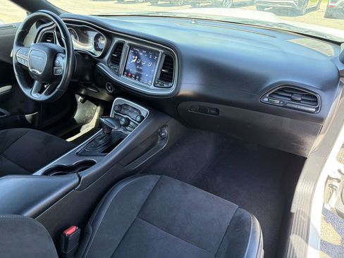 Used 2022 Dodge Challenger GT w/ Plus Package image 26