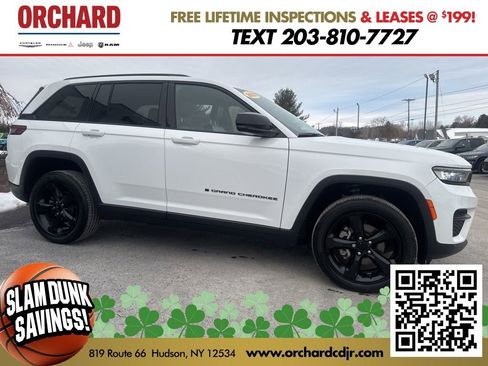 Used 2023 Jeep Grand Cherokee Altitude image 2