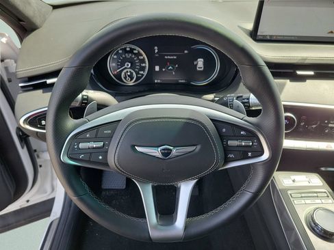 Used 2025 Genesis GV70 3.5T Sport w/ Sport Advanced Package AWD/4WD image 18