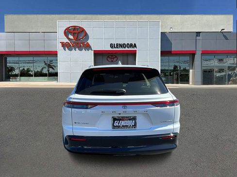 New 2026 Toyota Crown Signia Limited image 4