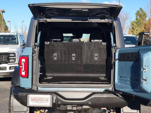 Used 2023 Ford Bronco Badlands w/ Sasquatch Package image 12