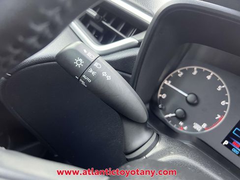 Certified 2024 Toyota Corolla Cross LE image 29