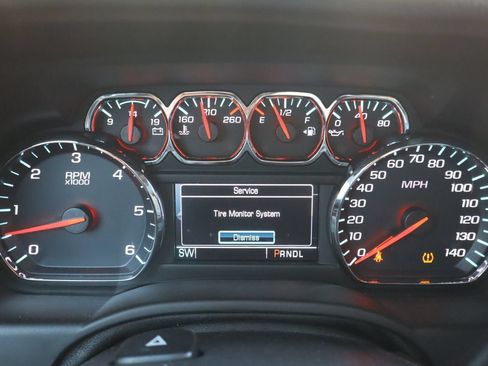 Used 2019 Chevrolet Suburban LT AWD/4WD image 11