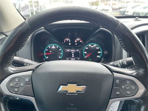 Used 2022 Chevrolet Colorado LT w/ Fleet Safety Package image 11