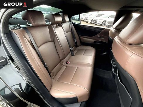 Certified 2024 Lexus ES 350 w/ Premium Package FWD image 17