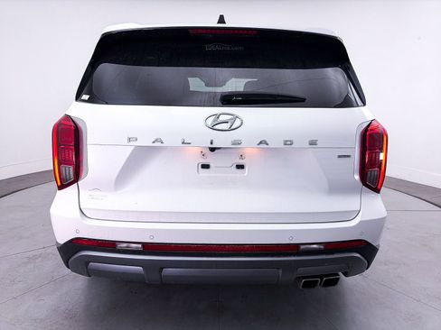 Used 2024 Hyundai Palisade Limited AWD/4WD image 14