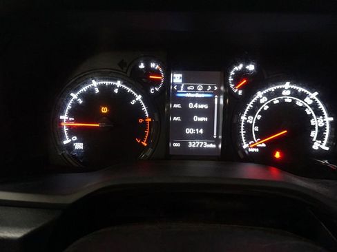 Used 2023 Toyota 4Runner SR5 Premium w/ Moonroof Package image 6