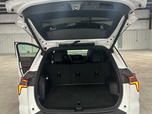 Used 2025 Chevrolet Equinox LT w/ Convenience Package II image 22