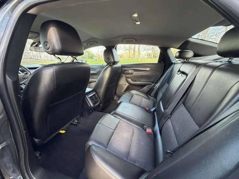 Used 2019 Chevrolet Impala LT image 9
