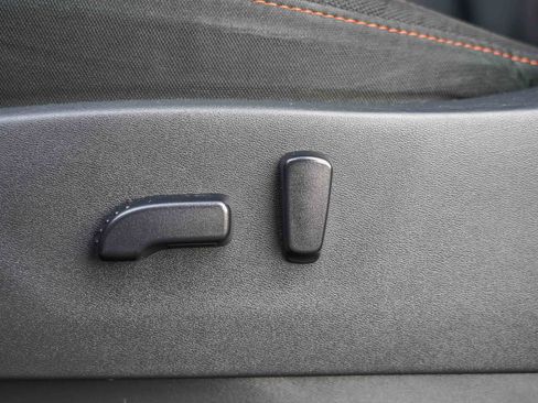 Used 2023 Nissan Frontier PRO-4X w/ Technology Package image 38