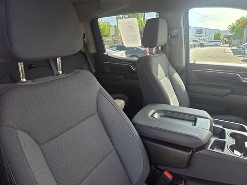 Used 2023 GMC Sierra 1500 Elevation w/ X31 Off-Road Package AWD/4WD image 8