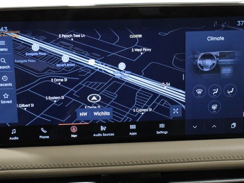 Used 2022 Lincoln Nautilus Reserve image 16