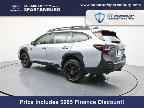 Used 2022 Subaru Outback Wilderness w/ Wilderness Package image 5