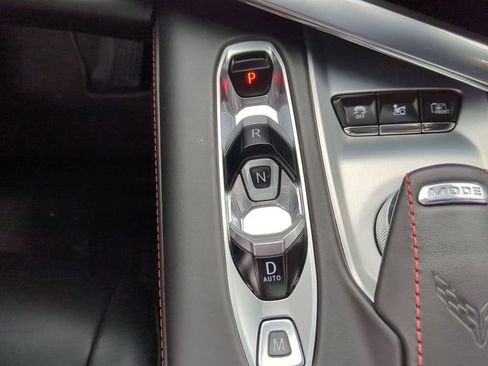 Used 2021 Chevrolet Corvette Stingray Premium Conv w/ Z51 Performance Package image 8