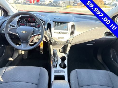 Used 2017 Chevrolet Cruze LS image 17