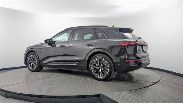 Used 2024 Audi Q8 e-tron Premium Plus AWD/4WD image 6