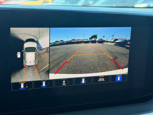 Used 2024 Buick Encore GX Avenir w/ Avenir Technology Package FWD image 18