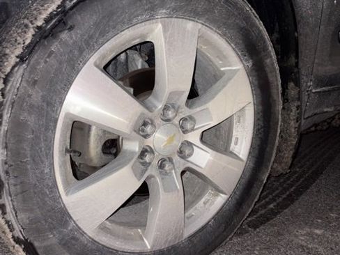 Used 2014 Chevrolet Traverse LTZ image 3