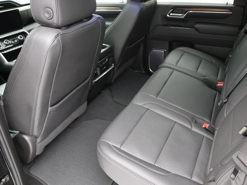 Used 2024 GMC Sierra 2500 Denali image 13