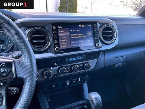 Certified 2023 Toyota Tacoma TRD Off-Road AWD/4WD image 7
