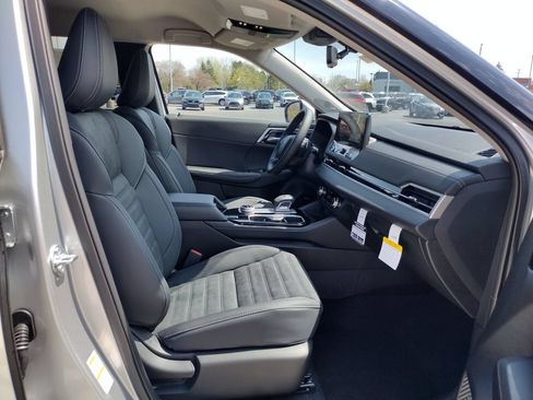 New 2026 Mitsubishi Outlander SE AWD/4WD image 10