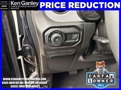 Used 2024 Jeep Wrangler Sport AWD/4WD image 12