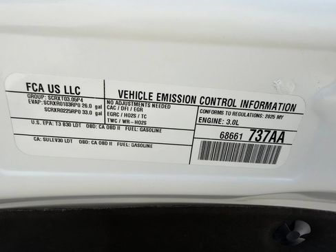 Used 2025 RAM 1500 Laramie AWD/4WD image 26