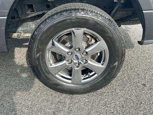 Certified 2019 Ford F150 XLT w/ Equipment Group 301A Mid image 24