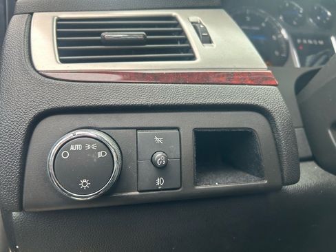 Used 2008 Cadillac Escalade AWD image 13