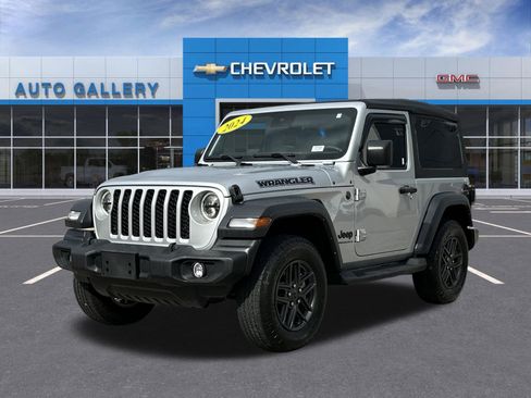 Used 2024 Jeep Wrangler Sport AWD/4WD image 1